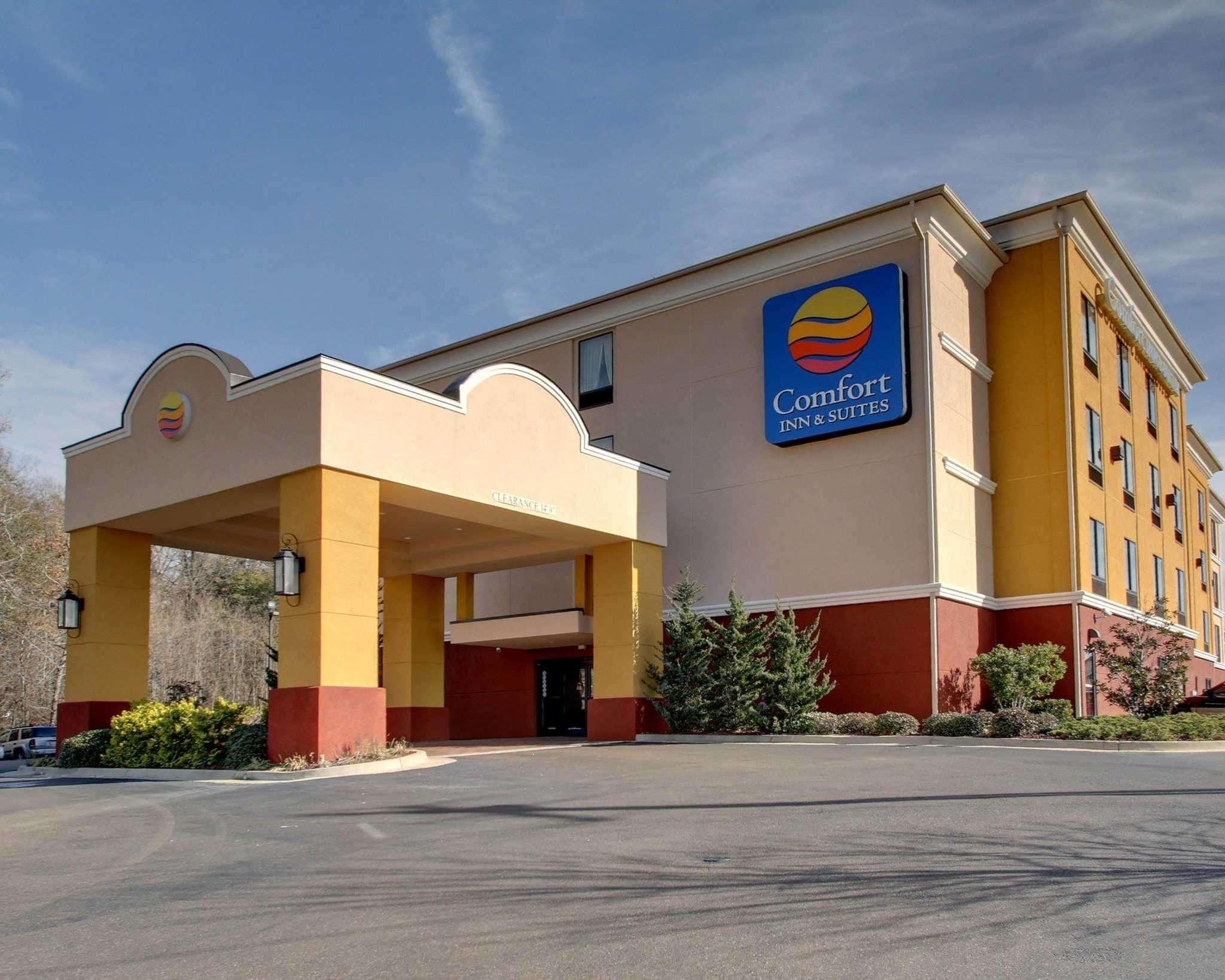 Comfort Inn & Suites Clinton Exterior photo